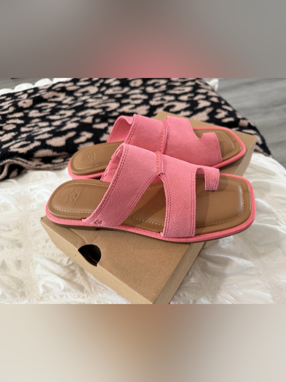UGG Matira in tropical pink